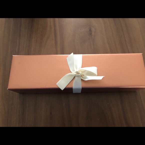 Pandora Bracelet with 3 charms. - Picture 7 of 7